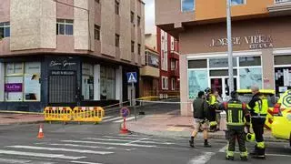 Desalojan un edificio en Vecindario por riesgo de colapso inminente
