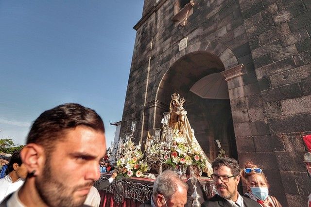 Embarcación de la Virgen del Carmen en el Puerto de Santa Cruz de Tenerife, julio 2022