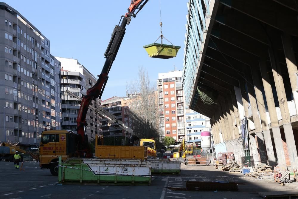 El lunes se retirará la cubierta de Balaídos