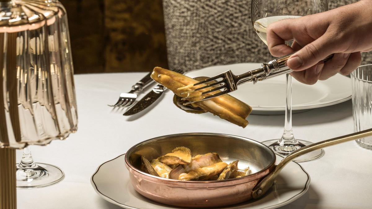 Las navajas en escabeche de pollo de Ramón Freixa.