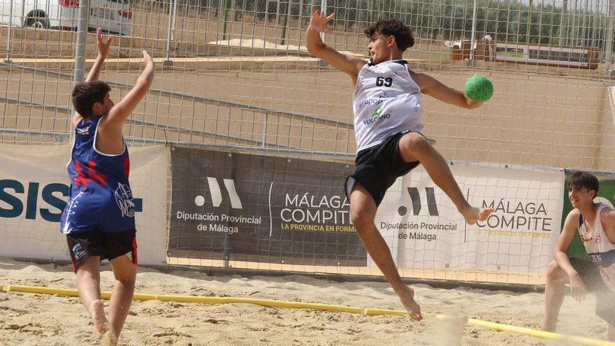 El espectáculo del Arena Sur Balonmano Playa brilla en Mollina