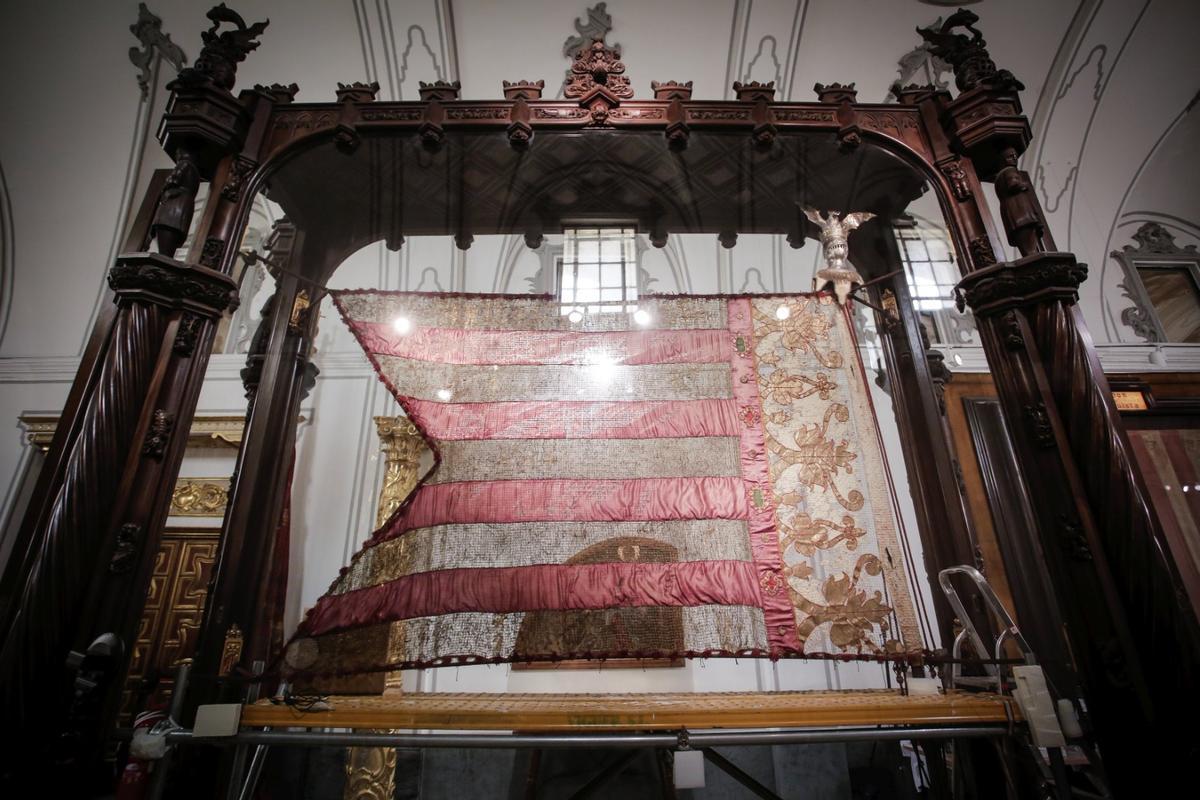 La Senyera histórica restaurada.