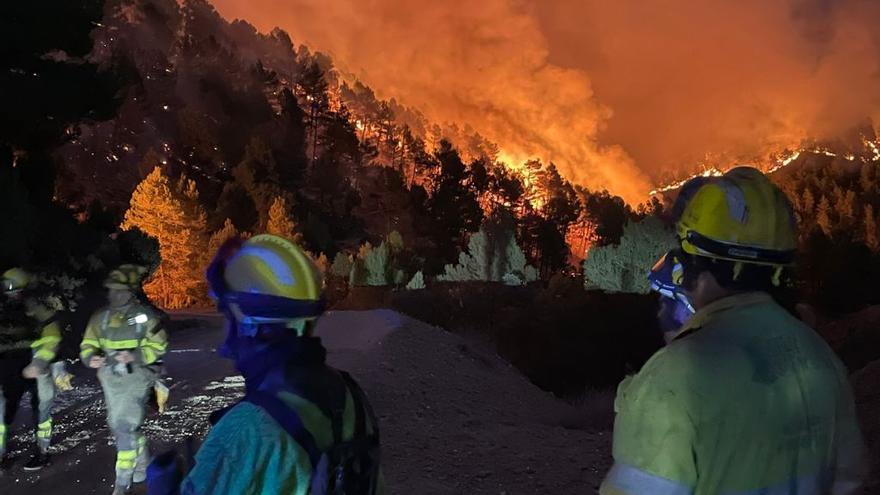 La meteorologia ha sigut favorable per a combatre l’incendi durant la nit