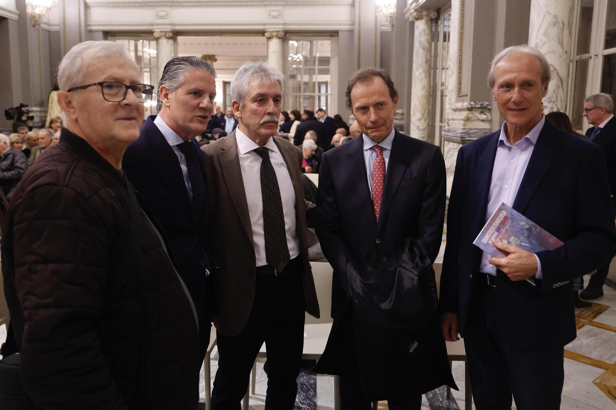 Presentación de 'De sangre azul... y grana', el libro de Paco Fenollosa
