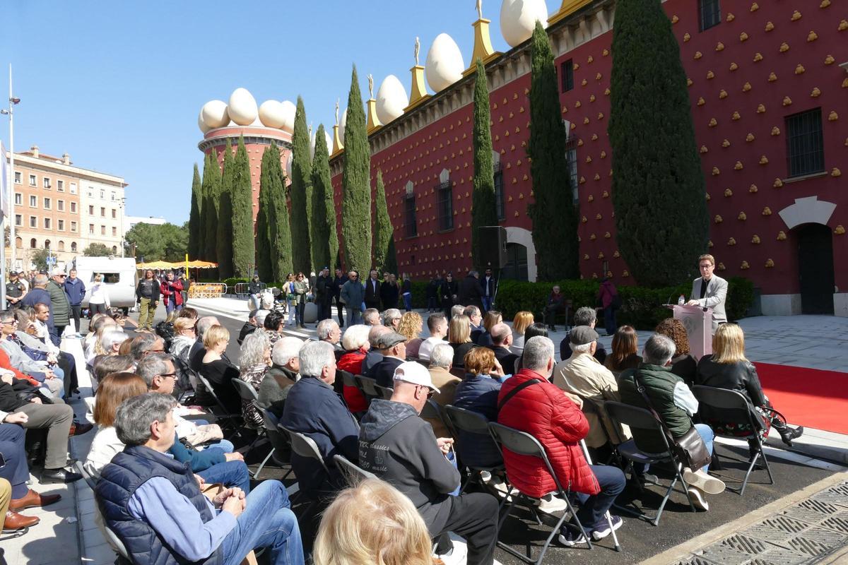 EN IMATGES | Figueres celebra la inauguració de la nova pujada del Castell enmig d'un ambient festiu