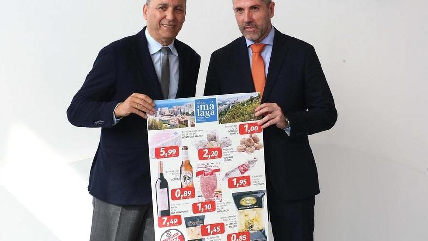 Sergio Cuberos, presidente de la cadena de supermercados Maskom, junto al vicepresidente primero de la Diputación, Juan Carlos Maldonado.