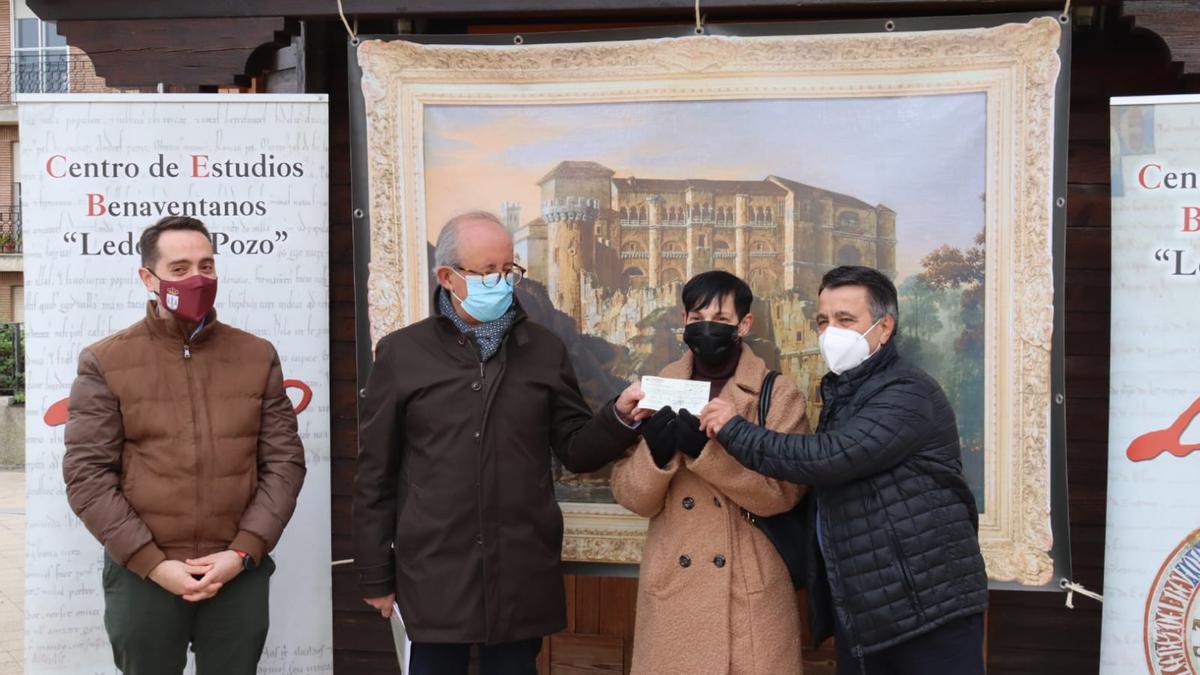 Representantes del Ayuntamiento de Benavente, Ledo del Pozo y ASEA en la firma del convenio. / E. P.