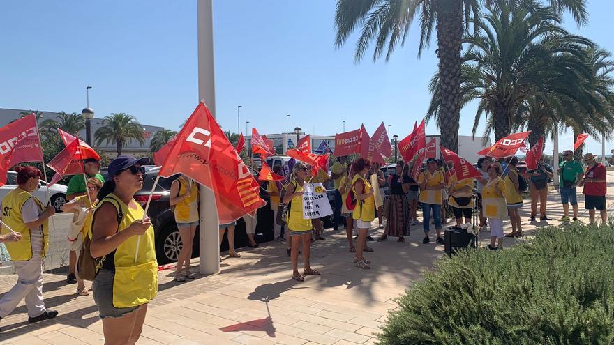 Nueva concentración de trabajadores de limpiezas Córdoba por los impagos