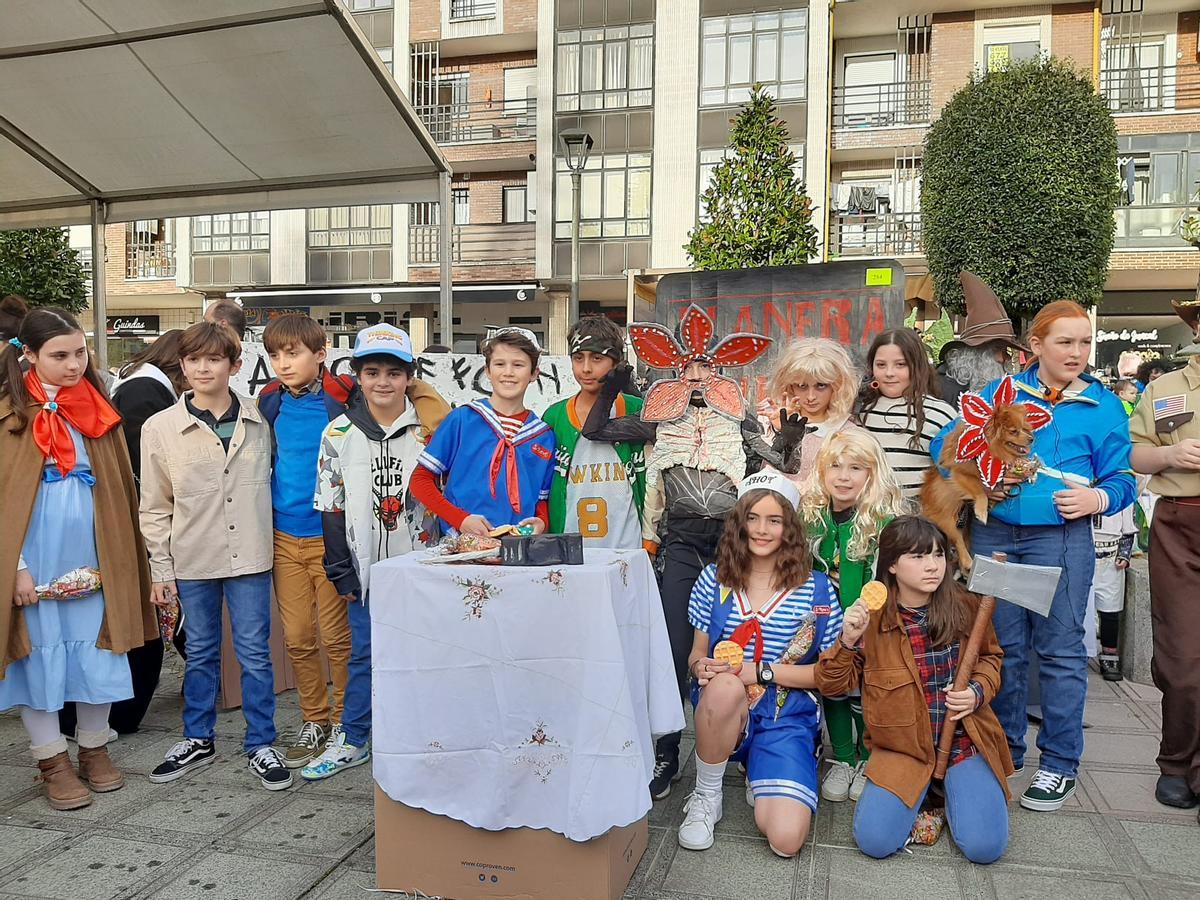 Llanera festeja un Antroxu infantil de récord Llanera festeja un Antroxu infantil de récord