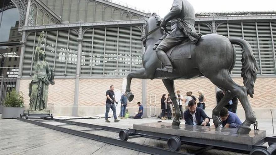 La Fundación Francisco Franco acusa a Colau de montar un &quot;bárbaro aquelarre&quot;