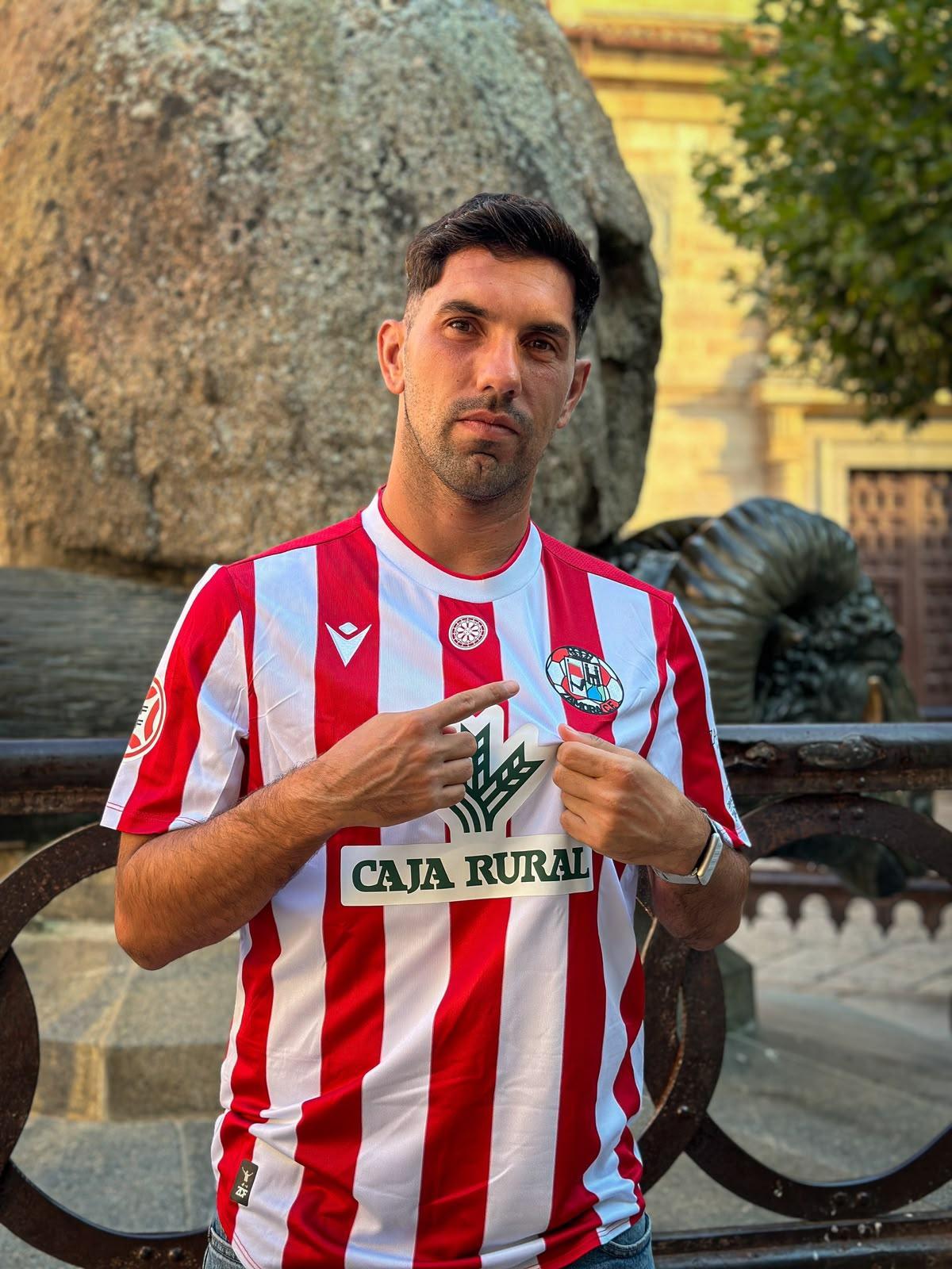 Así son las nuevas camisetas del Zamora CF: primemra, segunda y tercera equipación
