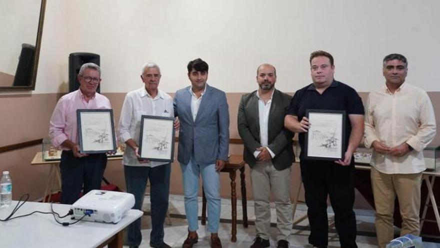 Detalle de las maquetas donadas al Ayuntamiento de la localidad.