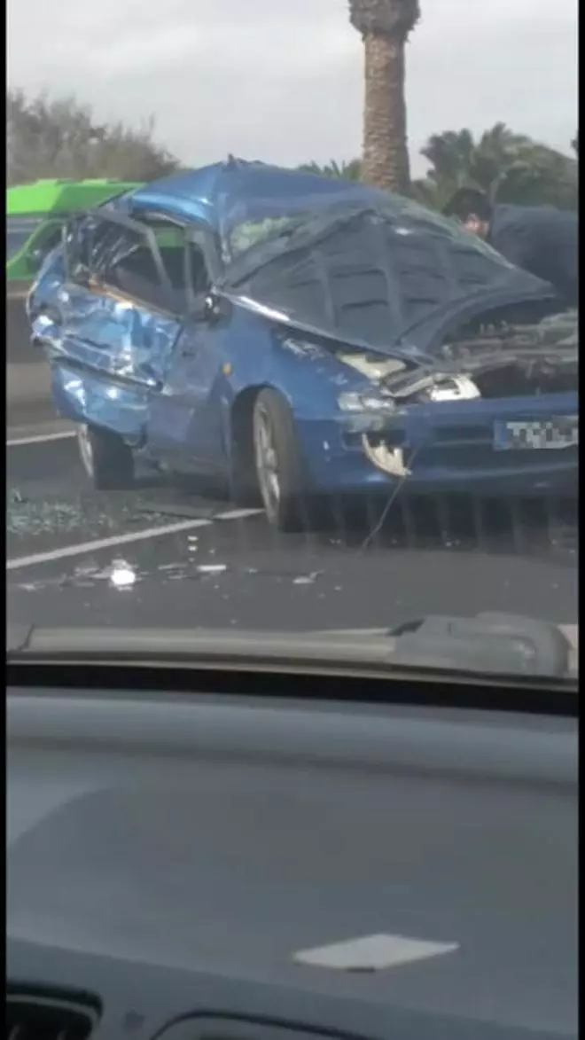 Un accidente múltiple colapsa la GC-1 en dirección a la capital