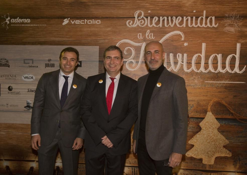 Vectalia celebra su cóctel solidario de Navidad