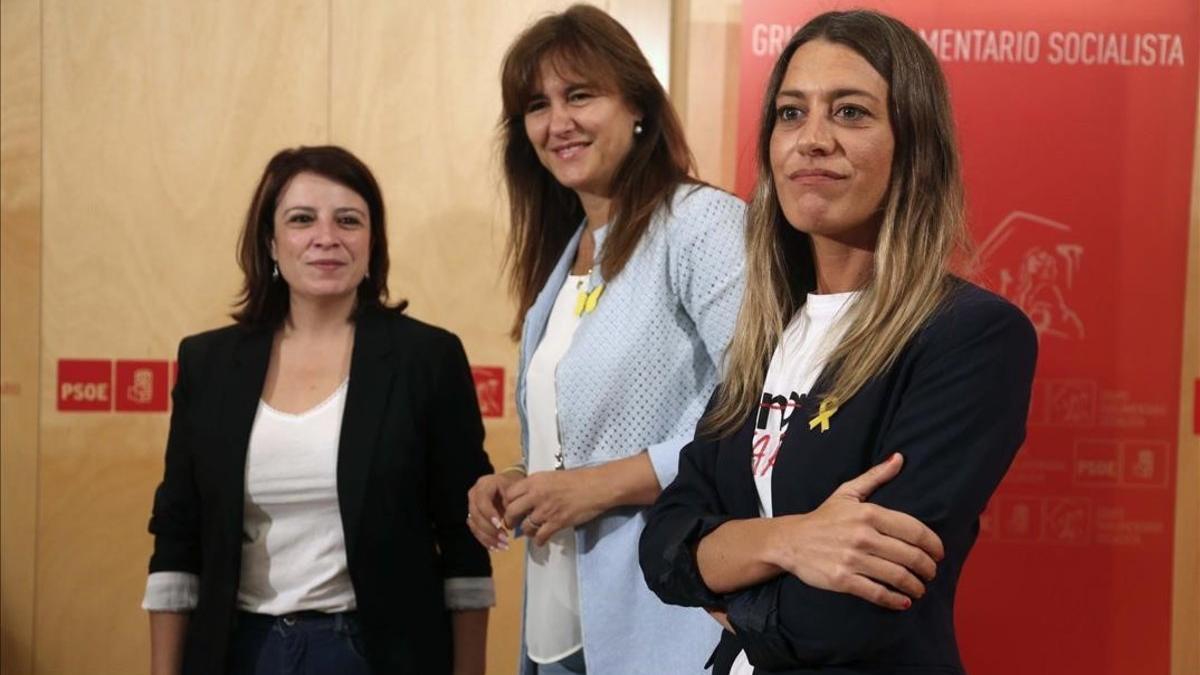 Adriana Lastra, con Laura Borràs y Miriam Nogueras