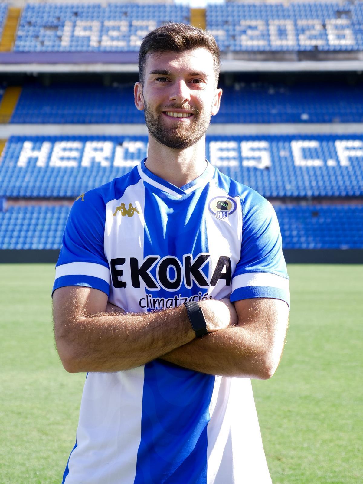 Josep Calavera, en su presentación como pivote del Hércules.