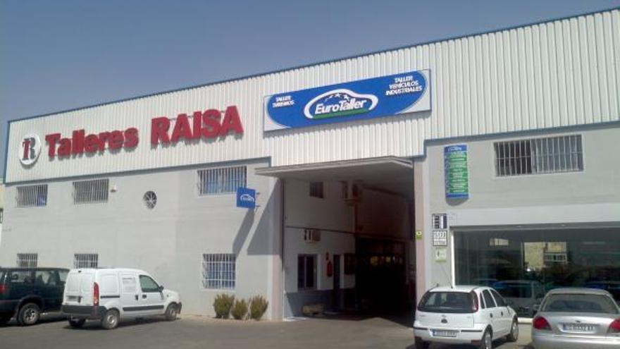 Fachada Talleres Raisa, en Montoro.