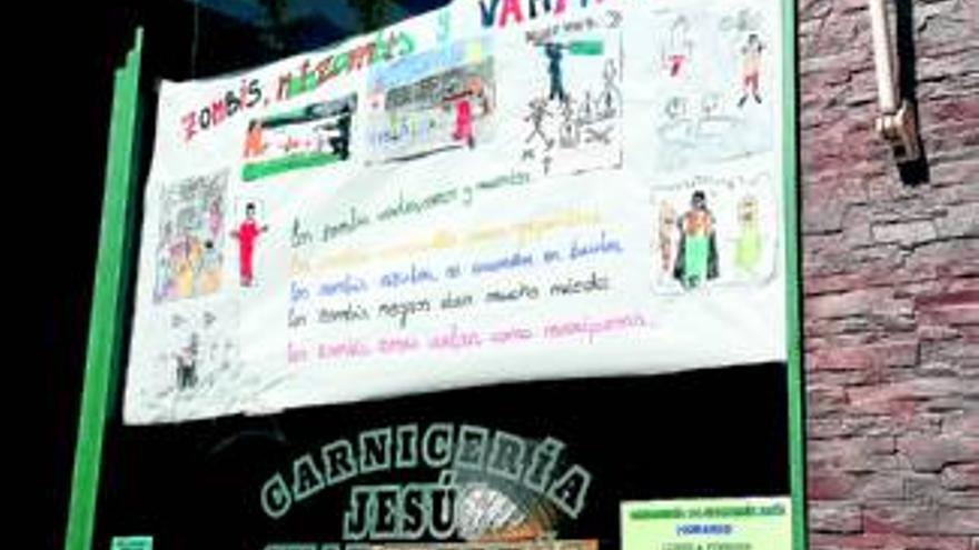 Dibujos infantiles adornan la calle San Cristóbal