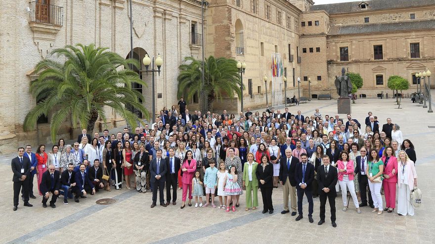 Los alumnos fundadores de la UCAM se reencuentran 26 años después