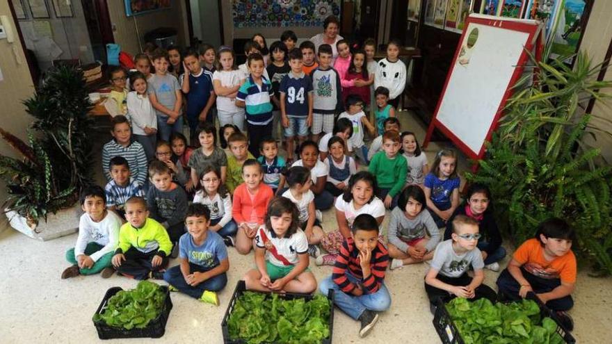 Los niños de entre 3 y 5 años disfrutaron de una clase muy especial en la que conocieron un poco más el mundo de las labores y los trabajos. // I. Abella