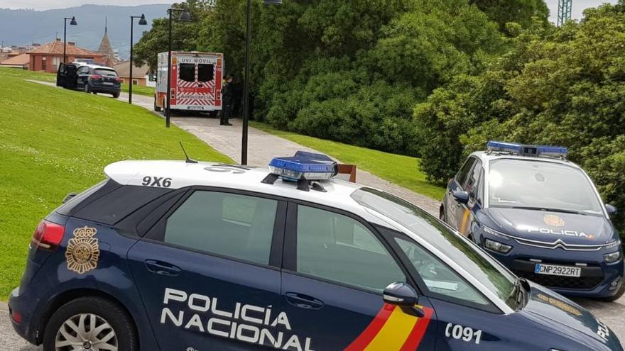 Encuentran el cadáver de una mujer fallecida en un parque público en Gijón