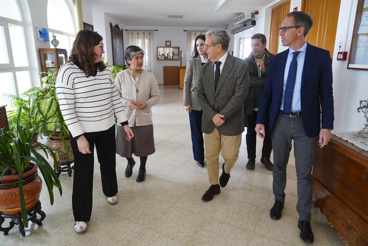 La Diputación de Córdoba mejora la residencia Jesús Nazareno de Pozoblanco con 49 nuevos equipos de climatización.