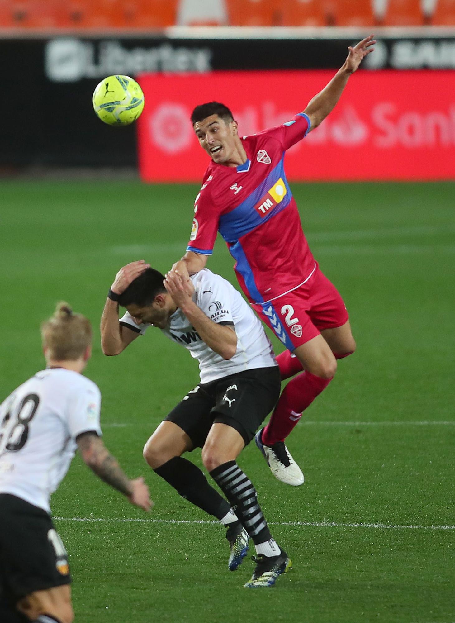 Las imágenes la victoria del Valencia CF frente al Elche