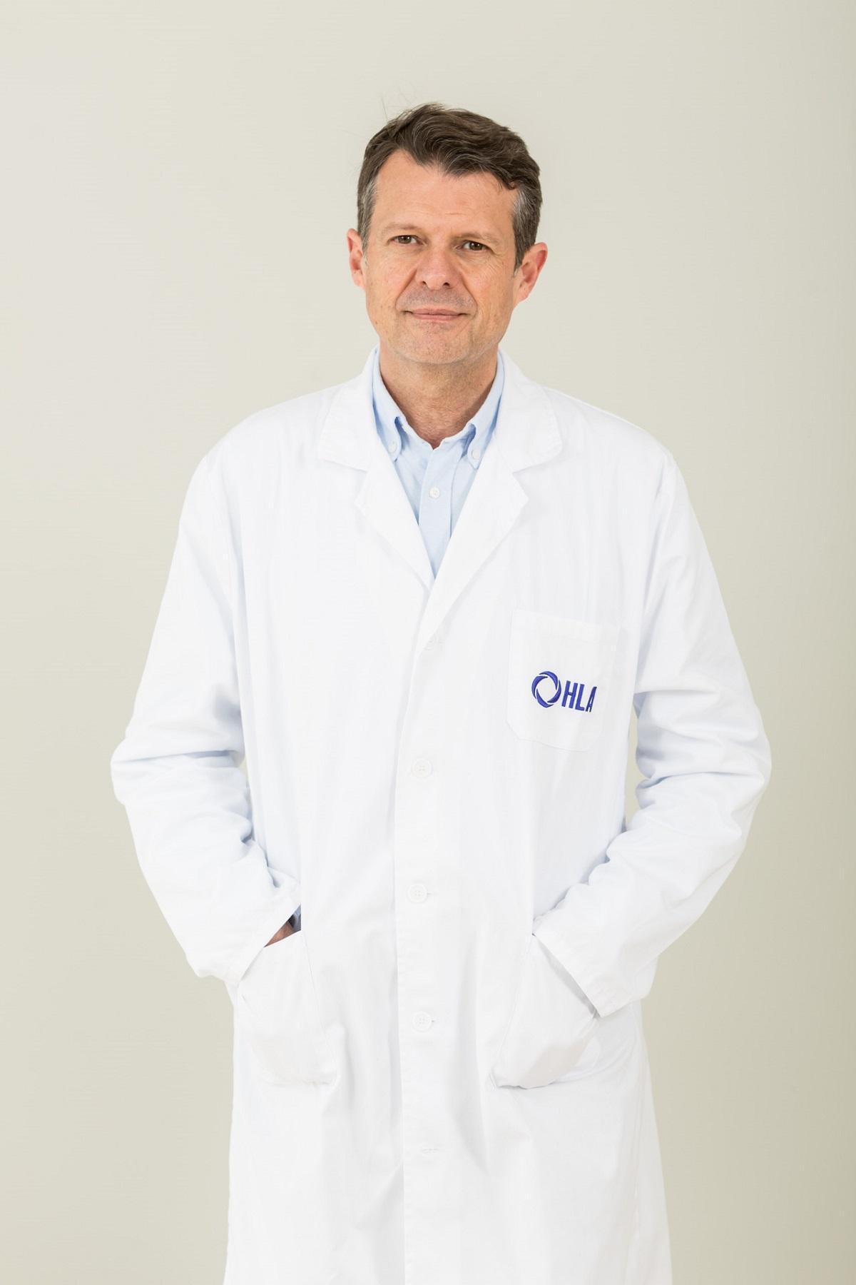 El Dr. Más asegura que la tendencia es aumentar la precisión quirúrgica.