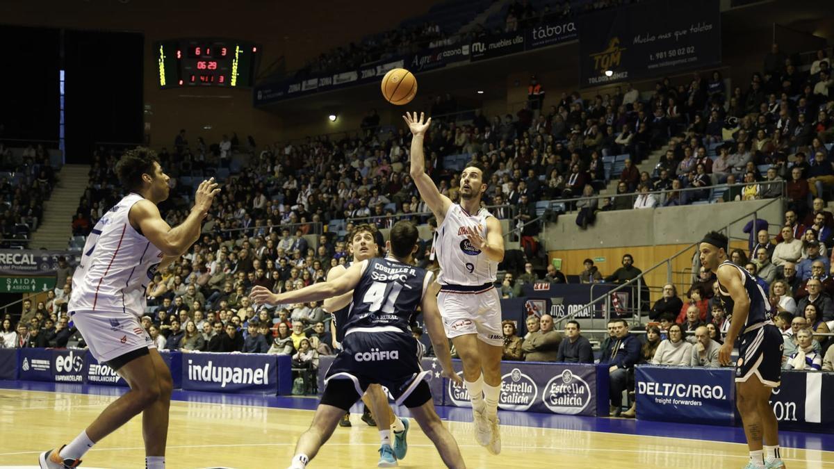 OBRADOIRO OVIEDO | El Obradoiro triunfa dominando al Oviedo