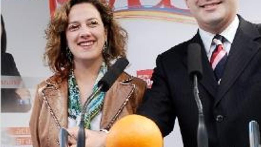 Elena Martín, Jorge Alarte y una naranja de Sueca.