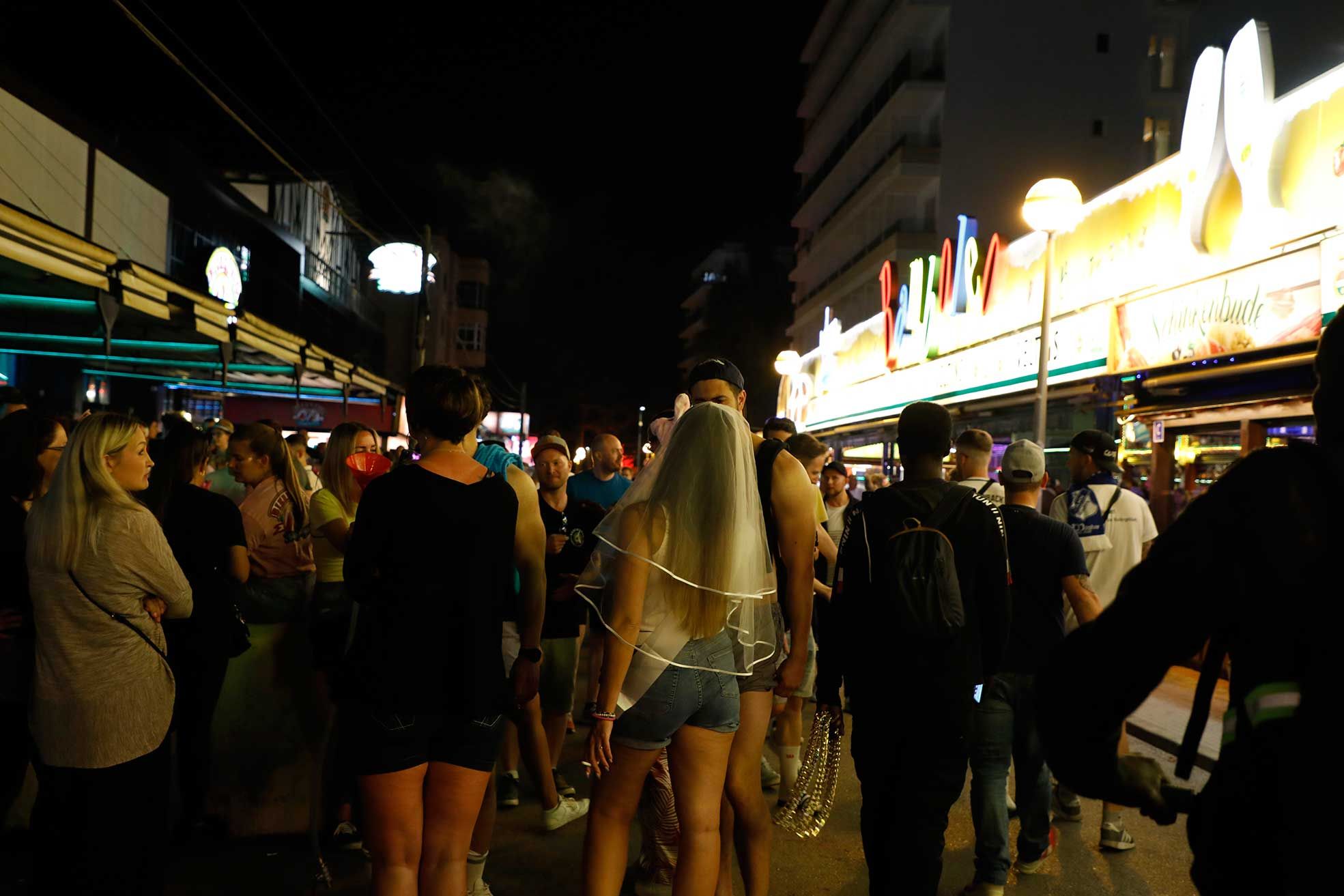 50 Jahre Nachtleben an der Playa de Palma: So begehen die Partyurlauber die frühen Stunden am Ballermann 6.