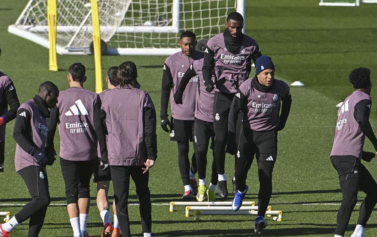 El Reial Madrid d’Arbeloa torna a la casella de sortida