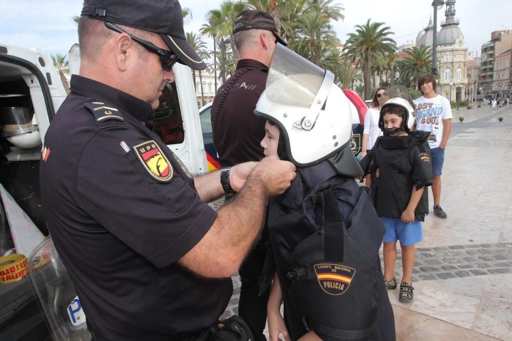 La Policía Nacional celebra su patrón con un simul