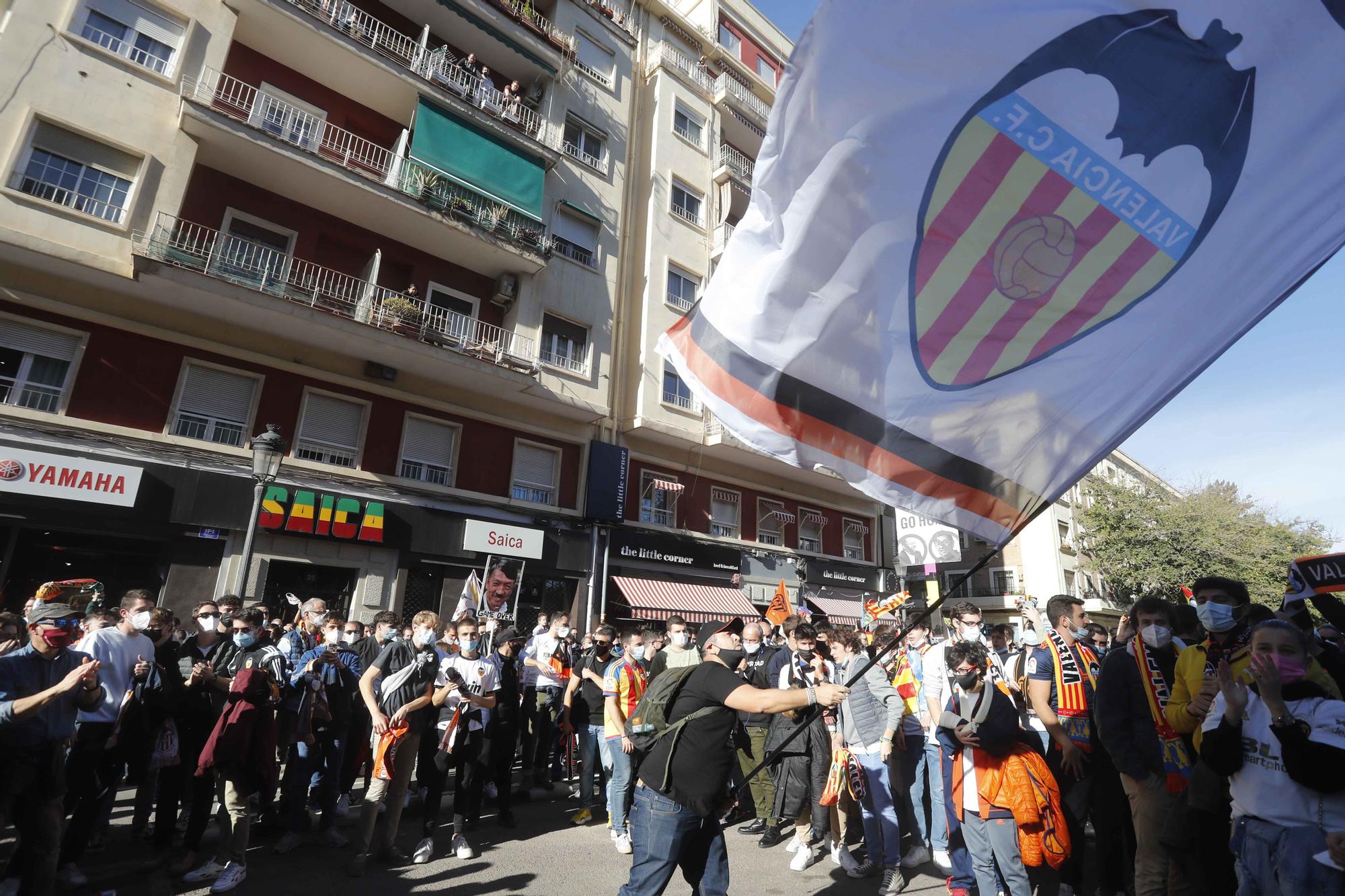 La manifestación valencianista contra Peter Lim (segunda parte)