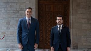 El presidente del Gobierno, Pedro Sánchez, y el president de la Generalitat, Pere Aragonès, en la reunión de la semana pasada