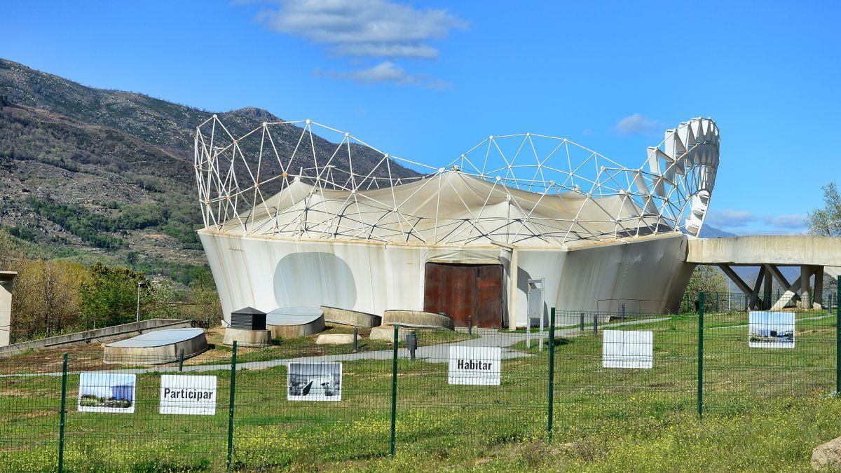 Imagen exterior del Palacio Cereza. / TONI GUDIEL