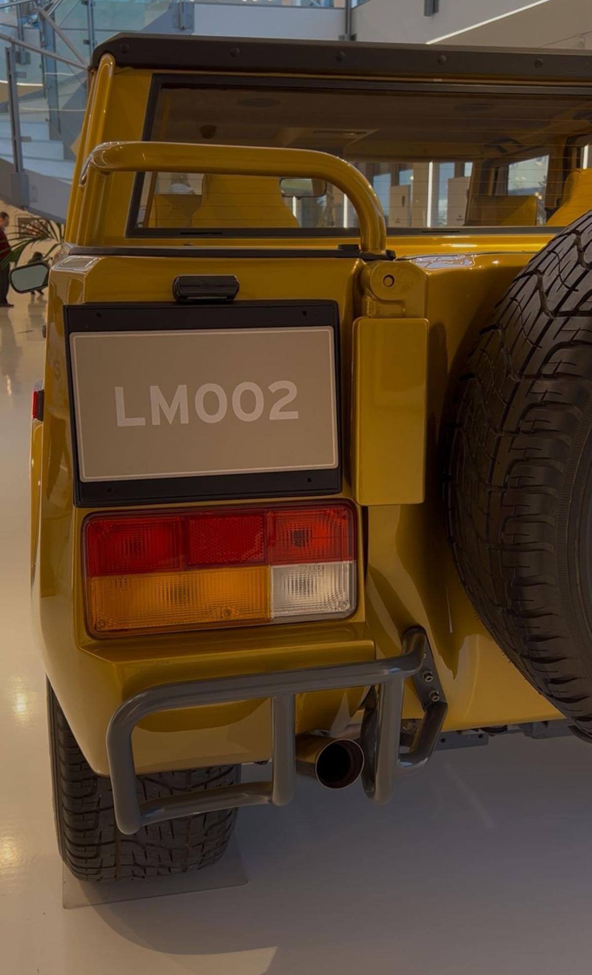 Lamborghini LM002