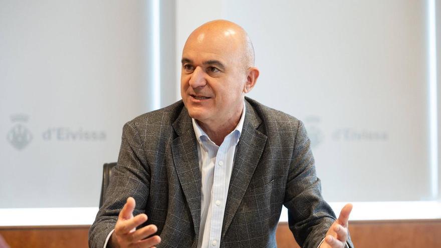 El juez ordena la apertura de juicio oral contra el presidente del Consell de Ibiza por el caso La Vida Islados