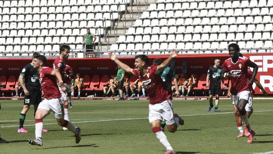 Las mejores imágenes de la victoria del Real Murcia Imperial frente al CD Pamplona