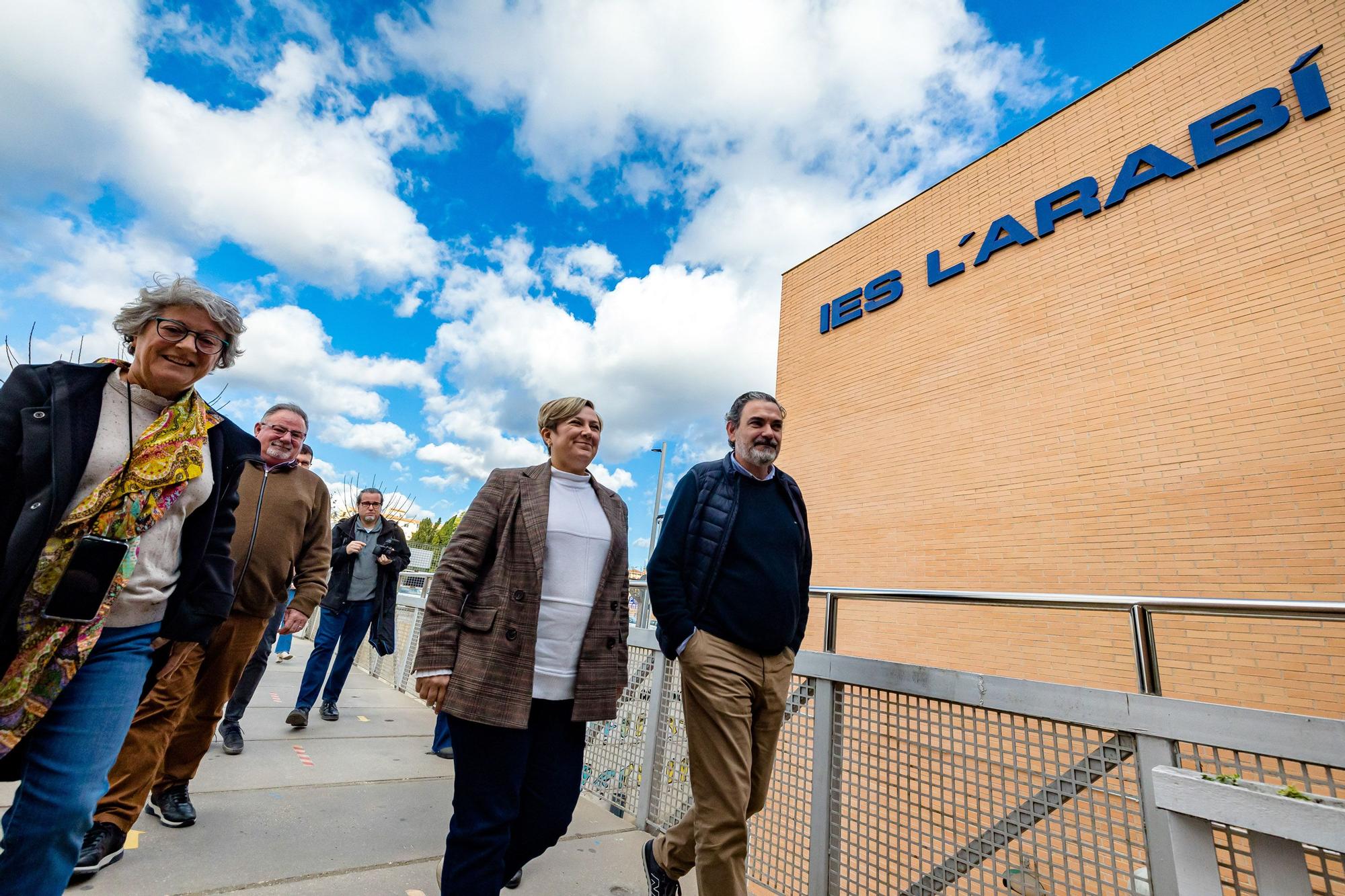 Los primeros psicólogos entran en las aulas de Alicante para combatir problemas como la depresión o el suicidio