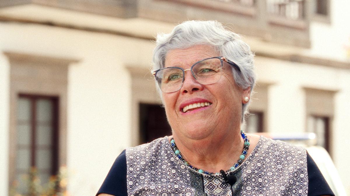 Dolores González.