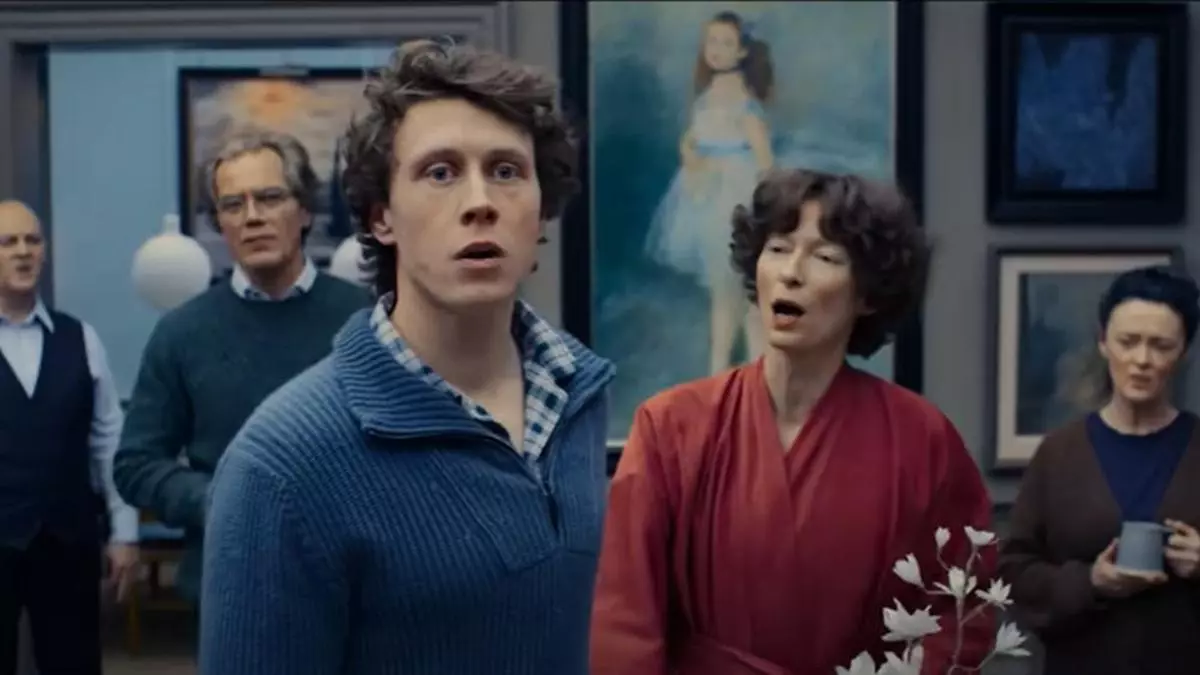 Tilda Swinton en el fin del mundo y tres debutantes españoles acaparan los focos en la cartelera