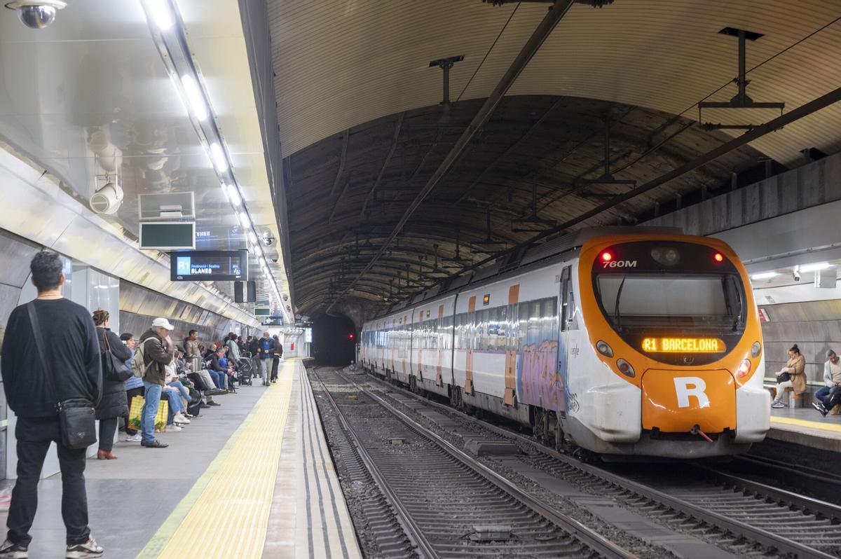 El Govern i els Comuns pacten iniciar la planificació de la futura xarxa ferroviària que unirà capitals de comarca El Govern i els Comuns pacten iniciar la planificació de la futura xarxa ferroviària que unirà capitals de comarca