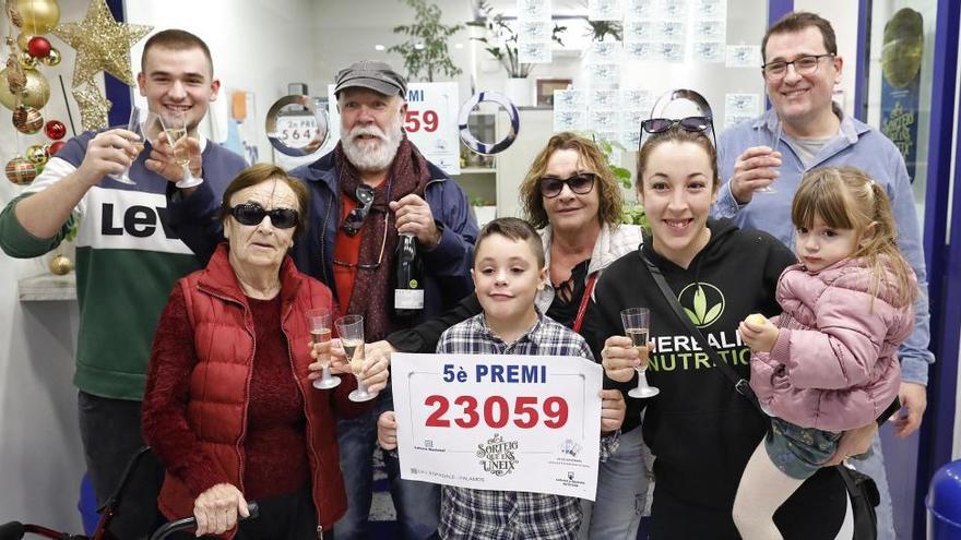 Pluja de milions de la loteria a Ripoll  i Palamós gràcies a un tercer i un cinquè premi