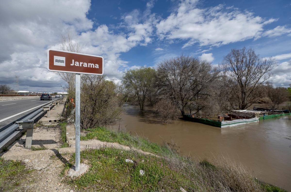 Zona de cultivos afectada por el desbordamiento del río Jarama.
