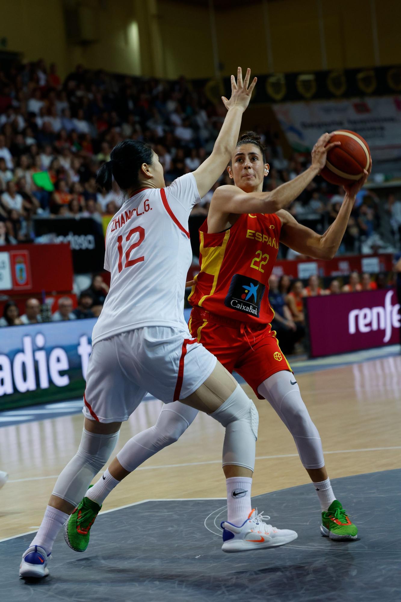 La seleccción femenina de básquet reina en Vigo