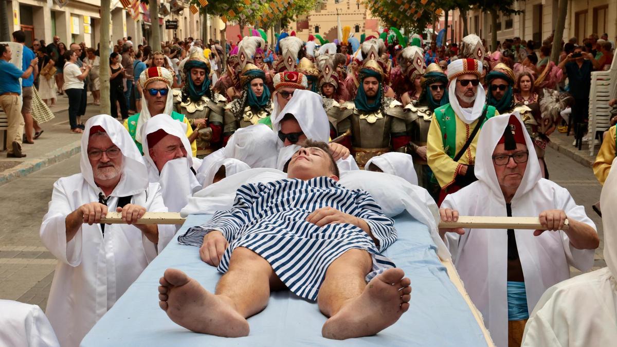 El acto singular y único del traidor en los Moros y Cristianos de Xixona El acto singular y único del traidor en los Moros y Cristianos de Xixona