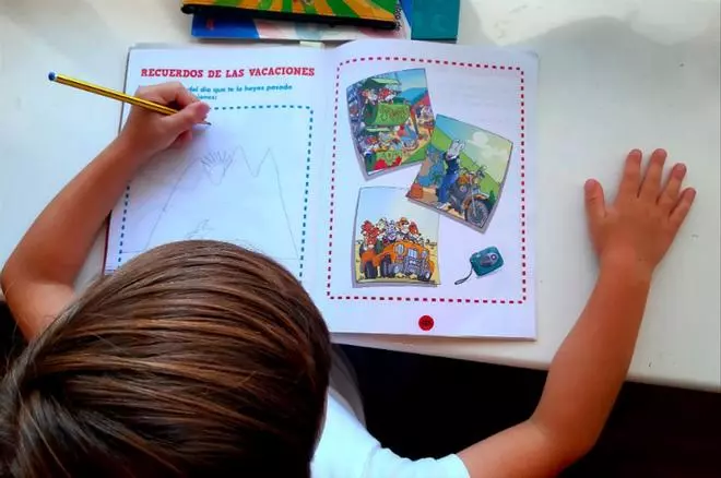 Vuelta al cole: ¿es bueno preguntar a los niños y las niñas dónde han estado de vacaciones?