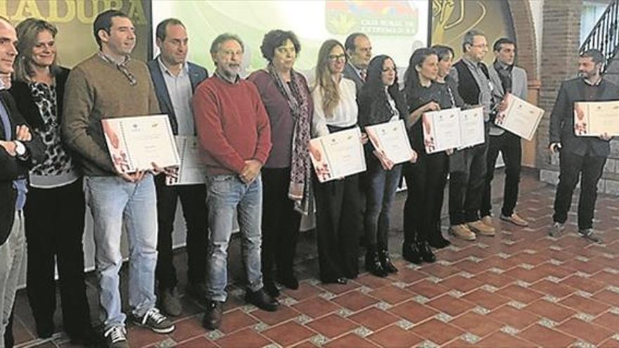 ‘Entre Encinas y Estrellas’ gana la sexta edición del Premio Espiga Mundo Rural