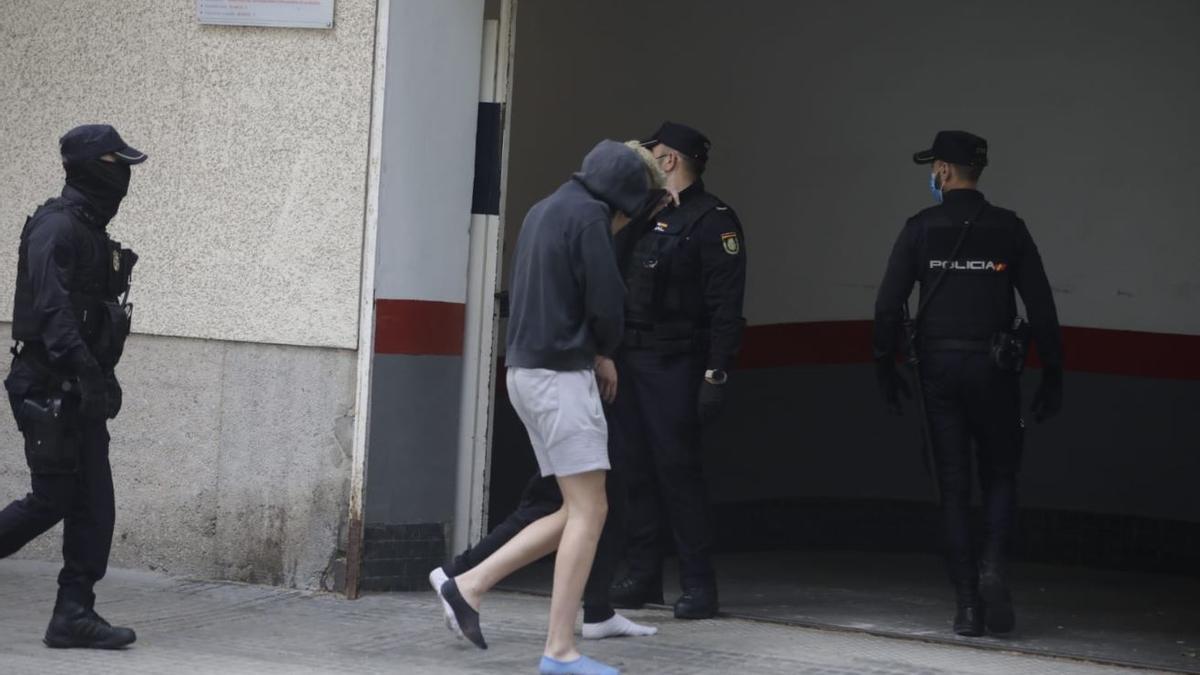 Los detenidos por la protesta contra el toque de queda y las restricciones en Mallorca, trasladados a dependencias de la Policía Nacional